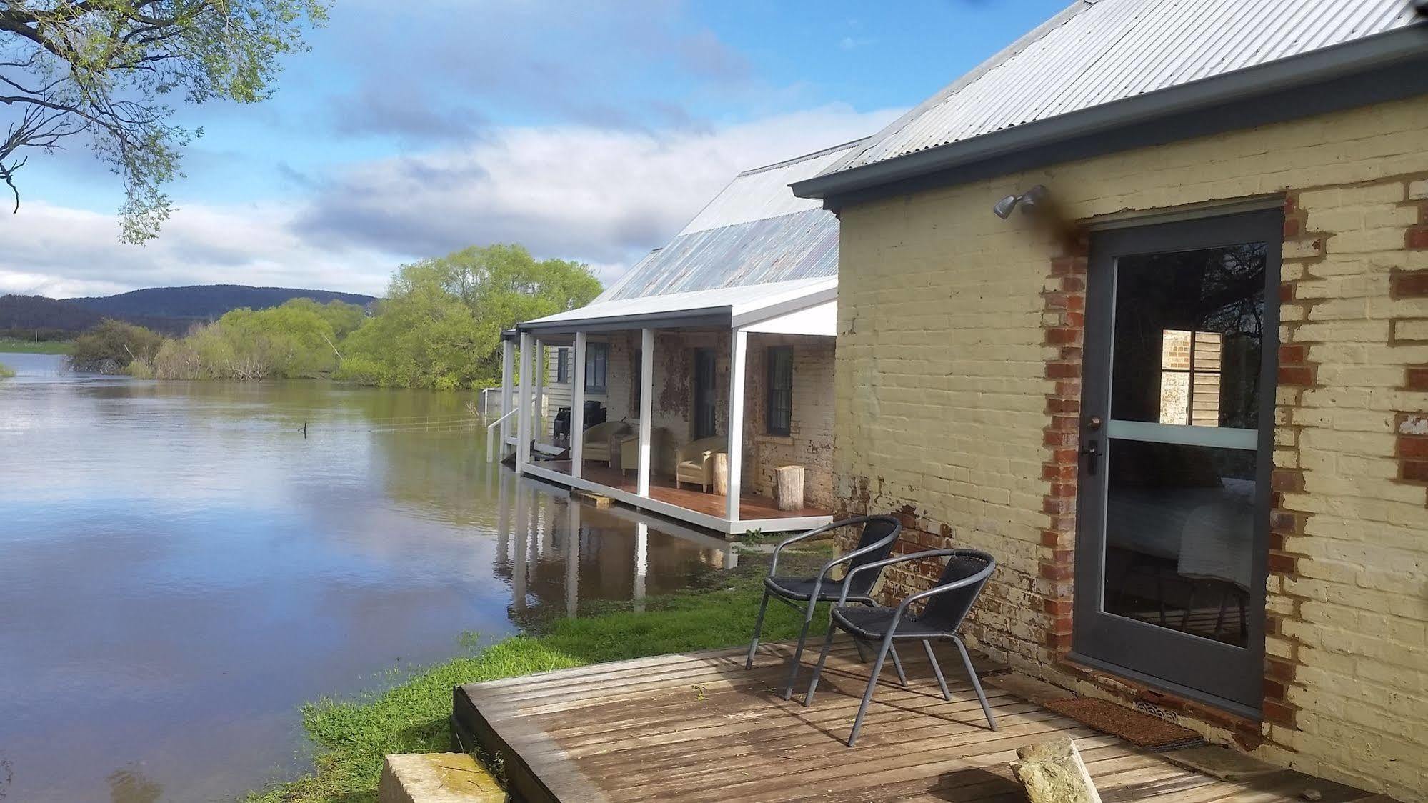 Ratho Farm Hotel Bothwell Exterior photo